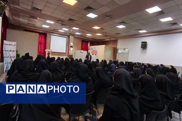 برگزاری کارگاه مشاوره به‌مناسبت هفته سلامت روان در ناحیه 2 شهرری 