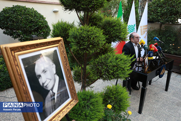 نشست خبری همایش ملی دانش‌آموزی شصت‌وسومین سال جایزه البرز، نوبل ایرانی(آیین جایزه البرز ۱۴۰۴)