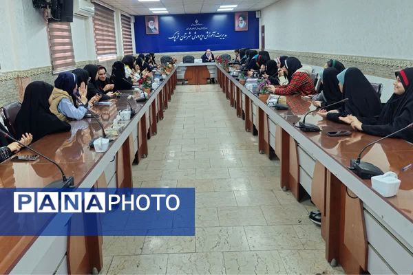 جلسه هم‌افزایی و توانمندسازی دانش‌آموزان جدیدالورود خبرگزاری پانا قرچک