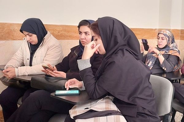  کارگاه تبیین و واکاوی ضروریات سفر یادگیری در دبیرستان‌ نمونه‌دولتی ولایت بهارستان‌دو