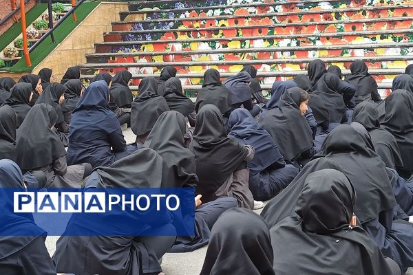 بزرگداشت شهدای خدمت در دبیرستان شاهد ندای فاطمه (س) ناحیه دو شهرری 