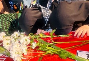 پیکر مطهر شهید گمنام درپادگان ثارالله  شهرضا آرام گرفت