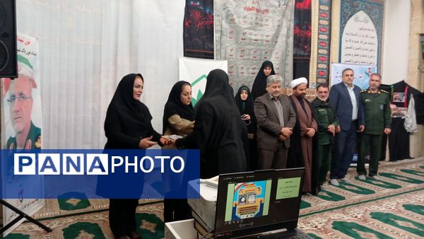 گرامیداشت ۲۸ زن شهیده در کامیاران؛ ترویج ایثار و فداکاری