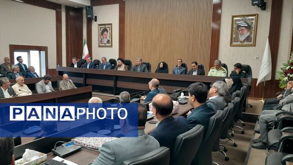 نشست ویژه شورای اداری شهرستان تربت حیدریه به مناسبت هفته معلم 