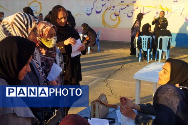 طرح دیدار و ارائه کارنامه هشدار در دبیرستان مهر نیشابور