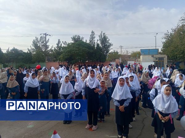 مراسم آغاز سال تحصیلی در مدرسه سمیه