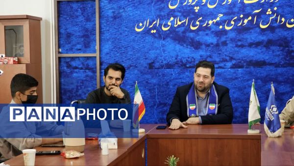 شما دانش آموزان آینده‌سازان این سرزمینید