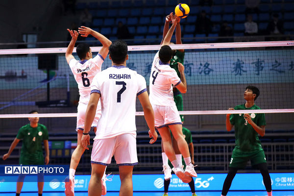 مسابقات دانش‌آموزی والیبال زیر ۱۵ سال قهرمانی جهان (ایران - عربستان)