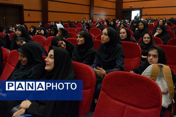 مدرسه انقلاب در بهارستان‌دو به ایستگاه پایانی رسید