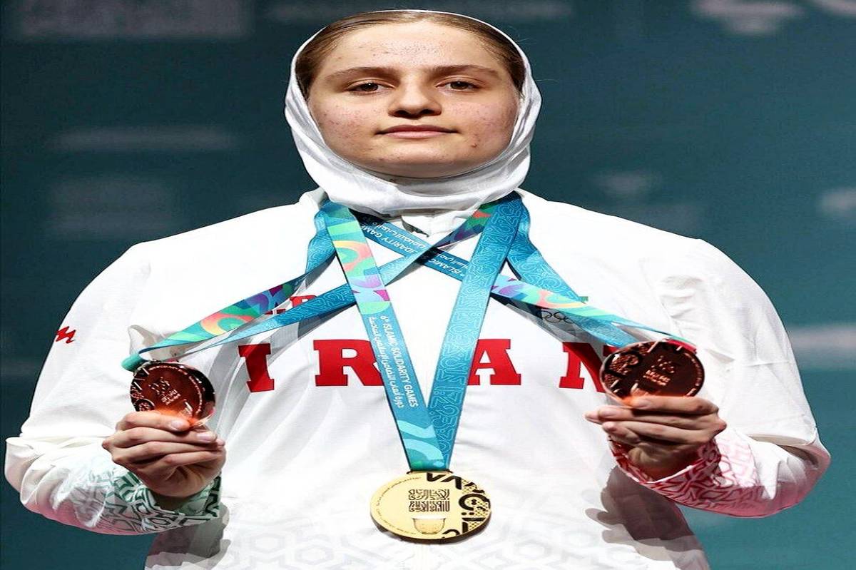 کسب طلای درخشان دانش آموز دختر اردبیلی در رقابت‌های وزنه‌برداری کشورهای اسلامی