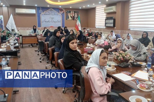 جلسه آموزش خبرنگاری در شهرستان رباط‌کریم