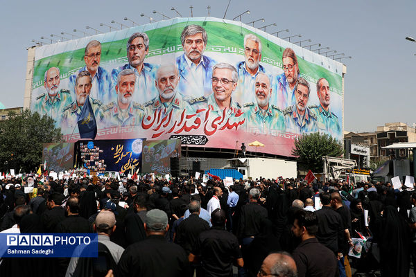 تشییع شهدای اقتدار در تهران - 2