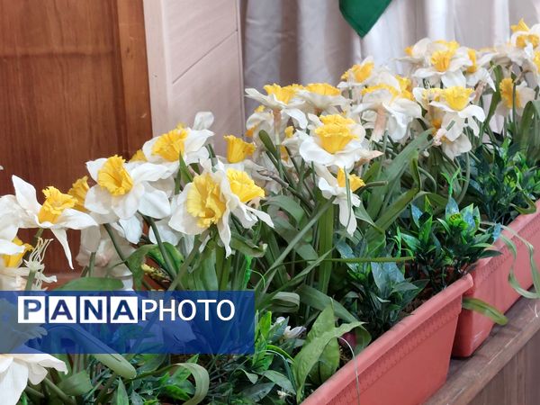 جشن ولادت امام حسن عسکری(ع) در دبیرستان شاهد شهید کلانتری ناحیه 1 کرج 