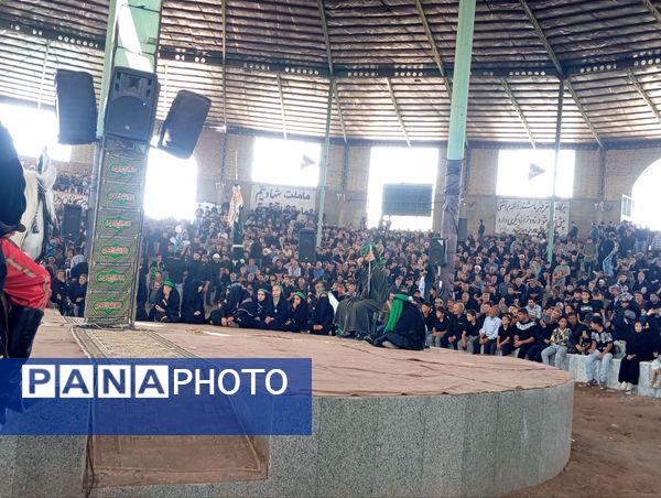 آیین سنتی شبیه خوانی اربعین حسینی در احمدآباد میانجلگه
