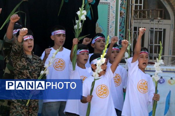 آیین غبارروبی و گلباران مزار شهدا در آستان امامزاده بی‌بی سکینه خاتون (س)