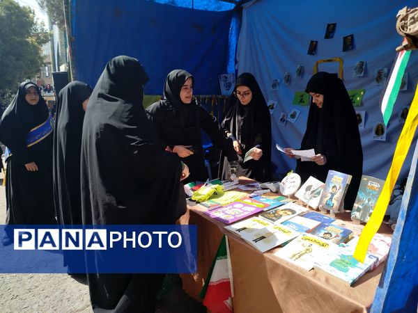 حضور مردم نیشابور در راهپیمایی جاماندگان اربعین حسینی