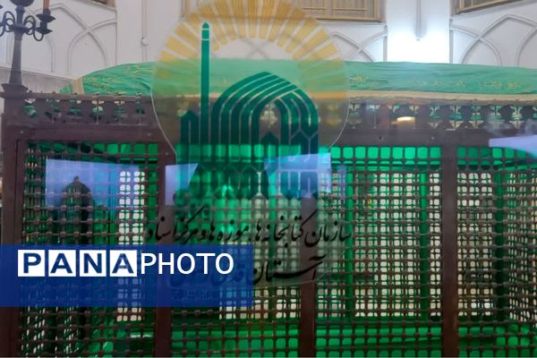 بازدید دانش آموزان پیشتاز اعزامی به مشهد از موزه حرم مطهر رضوی 