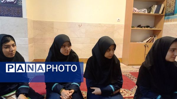 حلقه صالحین و سه‌شنبه‌های مهدوی در دبیرستان فرزانگان استعداد درخشان ملارد