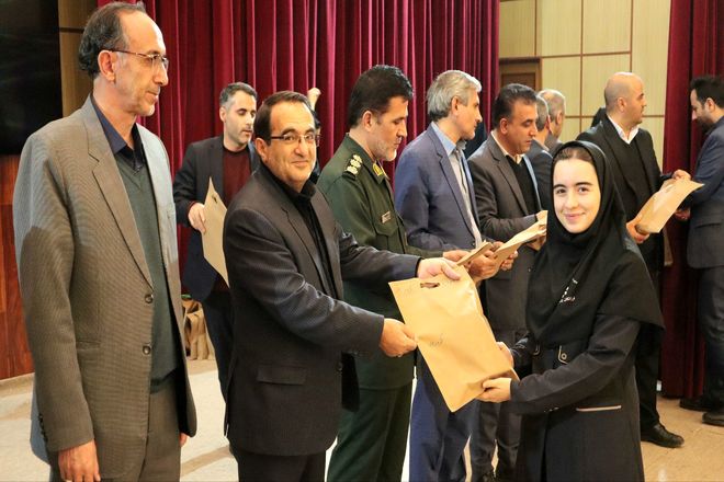 مسابقات فرهنگی و هنری بستری مناسب برای شناسایی استعدادهای دانش‌آموزان است‌