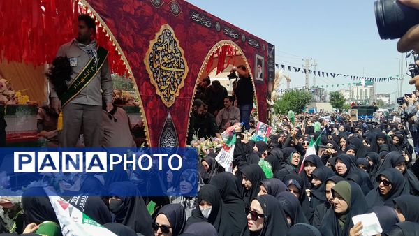 مردم کرج پیکر شهدا حمله رژیم غاصب صهیونیستی به ایران را با عشق و احترام تشییع کردند
