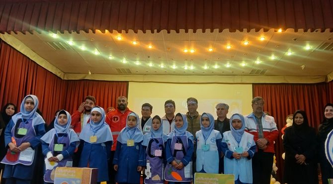 افتتاحیه پارک سلامت و آغاز به کار سفیران محیط یار  دبستان بنت الهدی صدر 