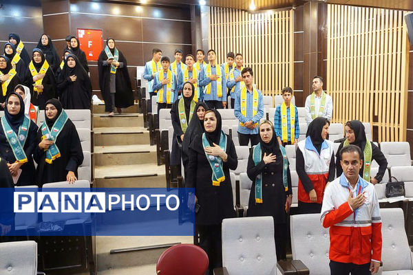 تجلیل از مربیان و دانش‌آموزان برتر شهرستان جم