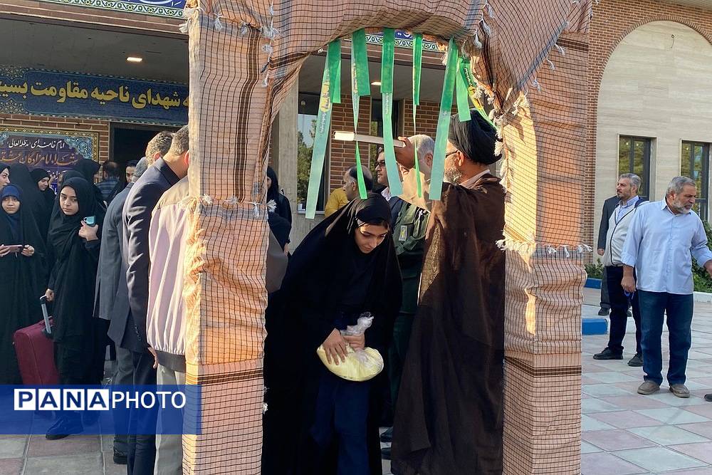 اعزام دانش‌آموزان دختر ورامینی به اردوی معنوی راهیان نور