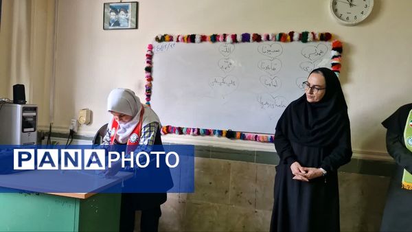 بازدید مدیر و ارزیاب سازمان دانش‌آموزی محمودآباد از دبستان تشکیلاتی عصمت