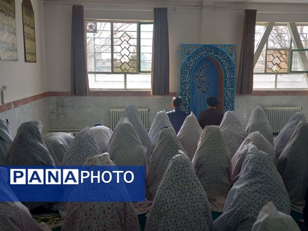 حضور امام جمعه شهرستان نیشابور در دبیرستان نمونه وکیلی استاد شفیعی کدکنی «وکیلی ۱۰»