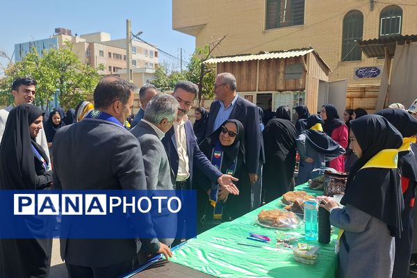 بازارچه‌ای به نیت مهرورزی 