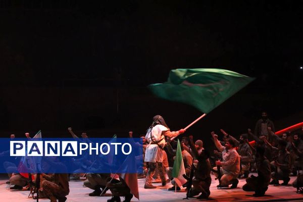 اجرای نمایش «راهبندان» در سومین شب از کنگره ملی 5580 شهید استان البرز