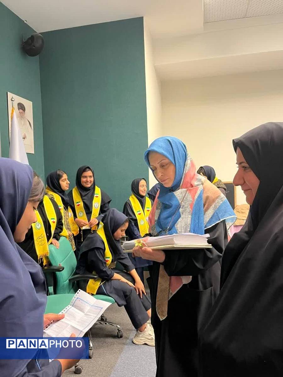 رونمایی از کتاب «صدای تاریکی» به خط بریل در یزد