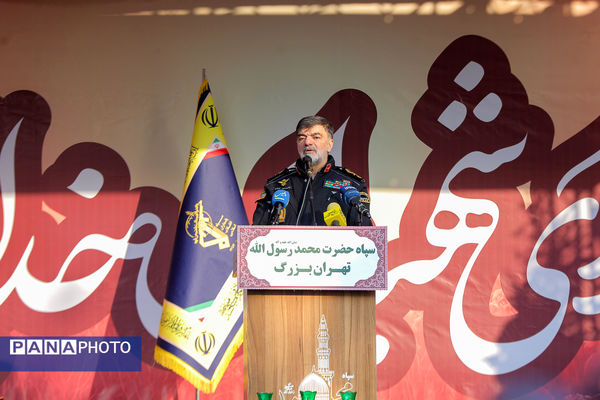 تشییع پیکر مطهر ۱۰۰ شهید گمنام