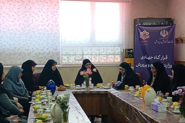 دهه کرامت و اختتامیه کارگروه کوثر در دبیرستان شهید فلاحی ناحیه یک کرج