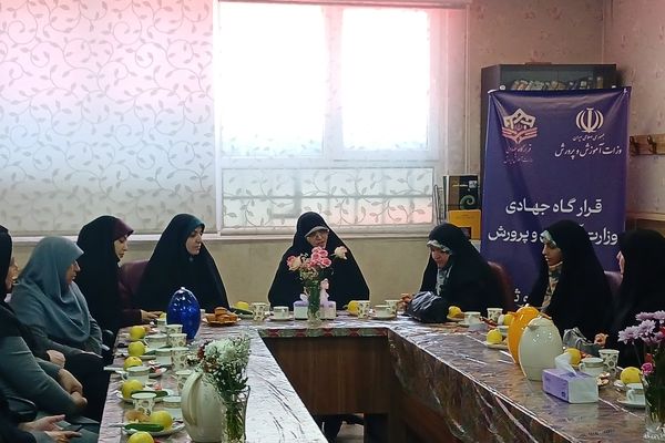 دهه کرامت و اختتامیه کارگروه کوثر در دبیرستان شهید فلاحی ناحیه یک کرج