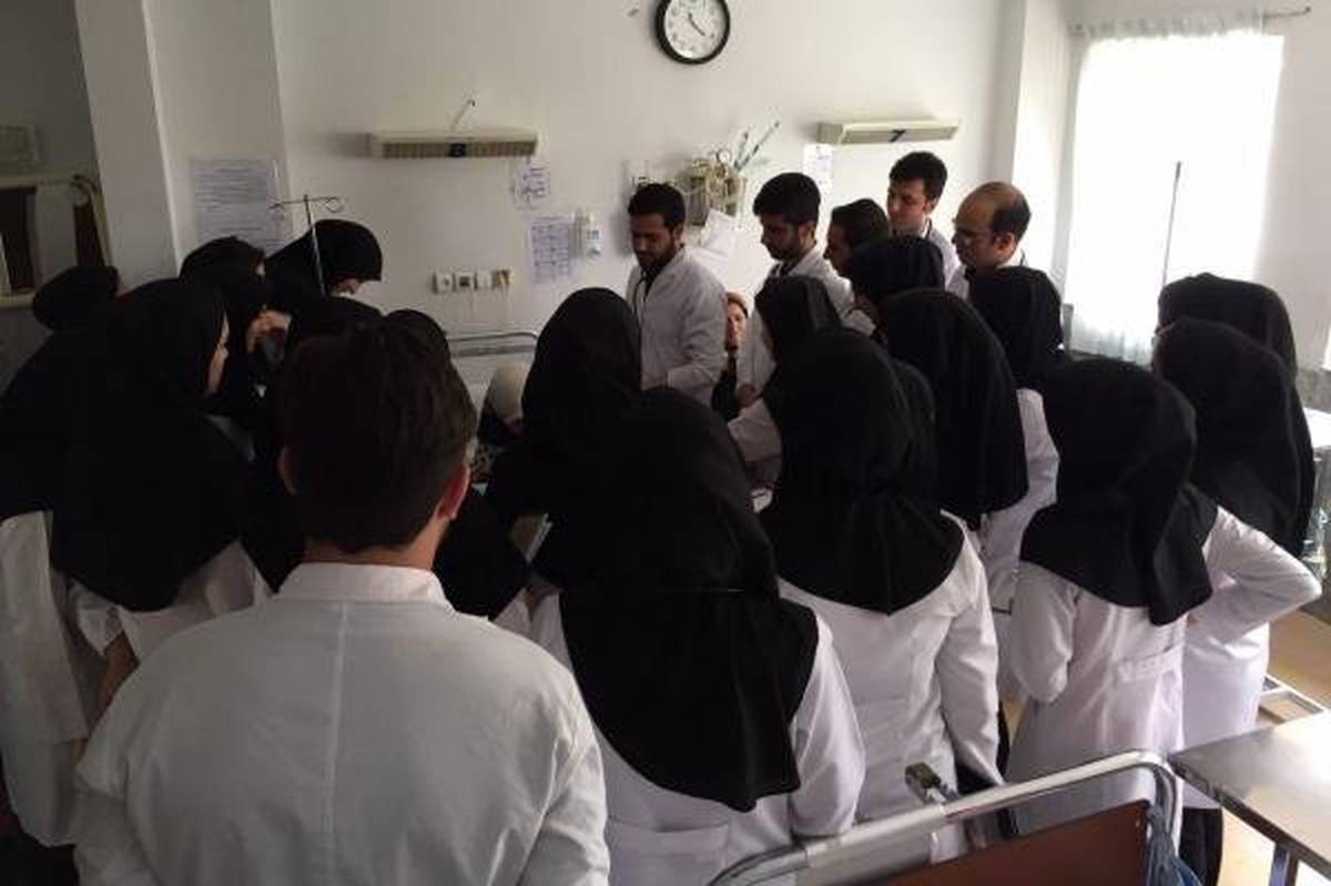 تصویب کارآموزی و کارورزی دانشجویان دانشگاه آزاد در دانشگاه‌های دولتی