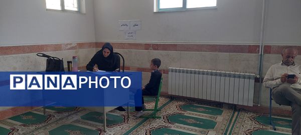 میزخدمت پزشکی رایگان برای دانش‌آموزان کم برخوردار درمدارس