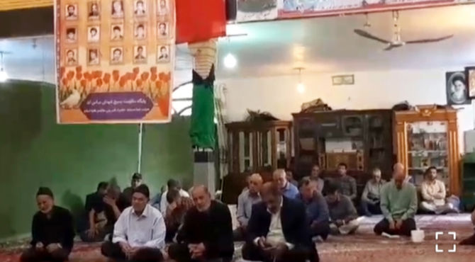 حضور پرشور مردم در مراسم دعای ندبه مسجد قمر بنی هاشم شهرک جانبازان شازند