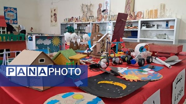 نمایشگاه جشنواره «نوین کاو» در پژوهش سرای دانش‌آموزی حاجی آباد