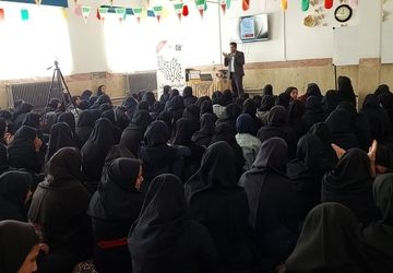 برگزاری کارگاه آموزشی طرح «ایران دیجیتال» با محوریت پایتون و هوش مصنوعی در دبیرستان شهید خسروی زارچ