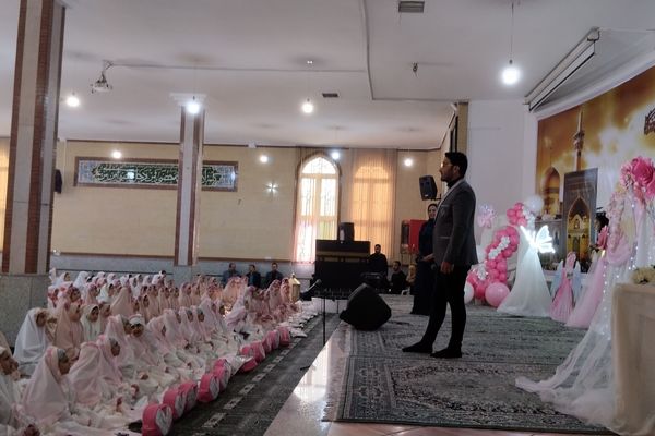 جشن تکلیف هزار دانش‌آموز دختر ناحیه ۳ شیراز