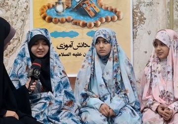 آیین معنوی اعتکاف دانش‌آموزی دختران در مسجد امام حسین (ع) قم