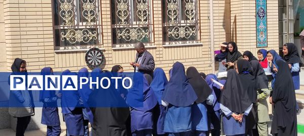مسابقات استعداد یابی دارت در دبستان دخترانه آزادی شیروان