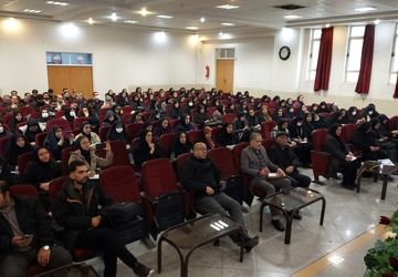 جلسه توجیهی مسابقات فرهنگی‌ هنری و پرسش مهر برای معاونین و مربیان پرورشی ناحیه۵ برگزار شد