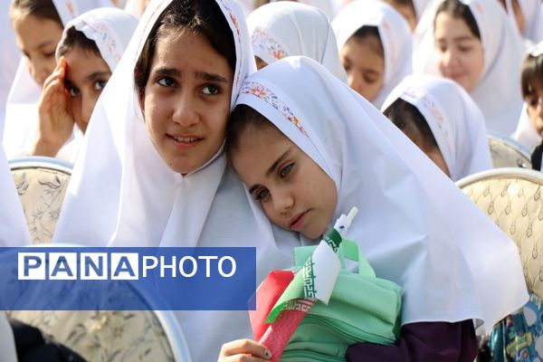 صبح مهر با کیف‌های رنگی و رؤیاهای روشن؛ مدرسه دوباره جان گرفت