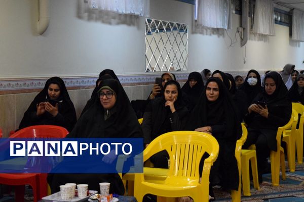 ارتقای سلامت دانش‌آموزان با برگزاری کارگاه آموزشی در مدرسه دخترانه حضرت معصومه(س)