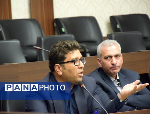 نشست هم‌اندیشی دستگاه‌های اجرایی با محوریت پروژه‌های عمرانی در تربت‌حیدریه