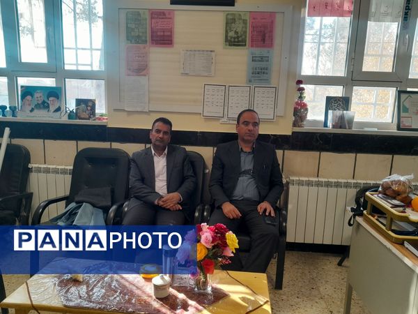 بازدید مسئولین اداره آموزش و پرورش از دبیرستان مادرمهربان خلیل آباد