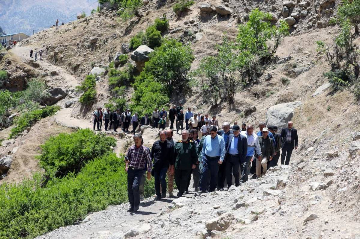 بازدید میدانی مسئولان از مناطق محروم شهرستان اردل با هدف محرومیتزدایی و ارتقاء خدماترسانی