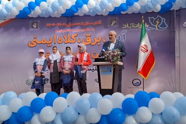 دانش‌آموزان باید خود راه آینده آموزش و پرورش را ترسیم کنند